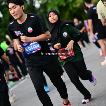 Runner Photo 4136837