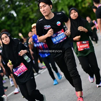 Runner Photo 4136840