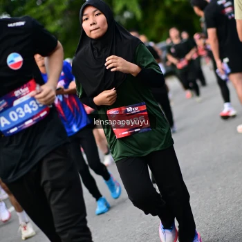 Runner Photo 4136851