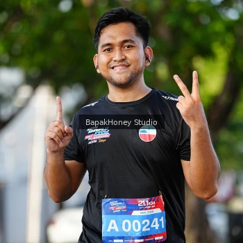 Runner Photo 4136856