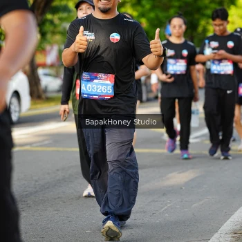 Runner Photo 4136858
