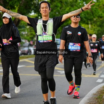 Runner Photo 4136891