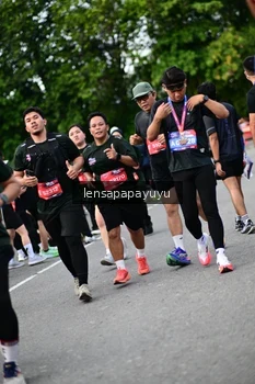 Runner Photo 4136899