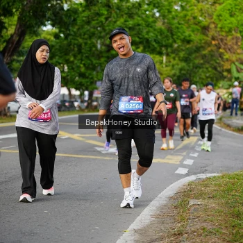 Runner Photo 4136907