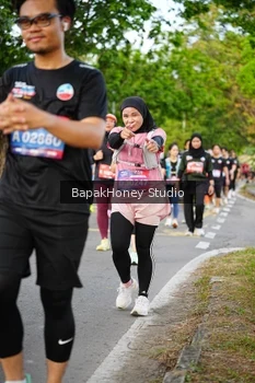 Runner Photo 4136923