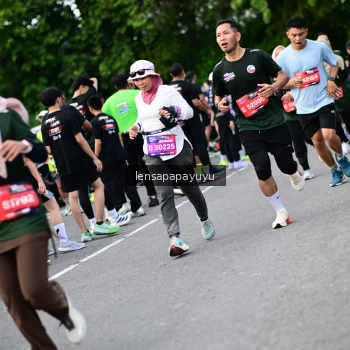 Runner Photo 4136925