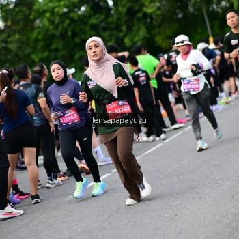 Runner Photo 4136930