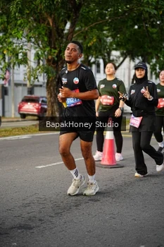 Runner Photo 4136932