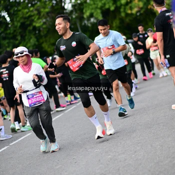 Runner Photo 4136943