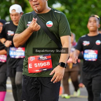 Runner Photo 4136944