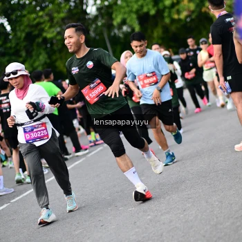 Runner Photo 4136949