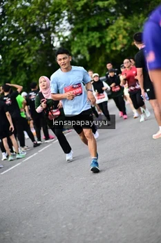 Runner Photo 4136952