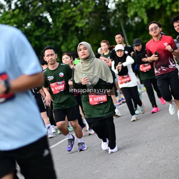 Runner Photo 4136963