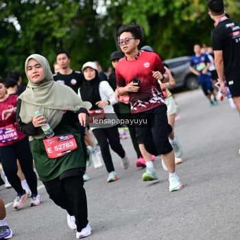 Runner Photo 4136973