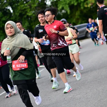 Runner Photo 4136982