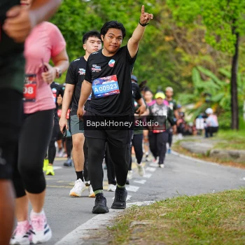 Runner Photo 4136994