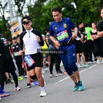 Runner Photo 4137007