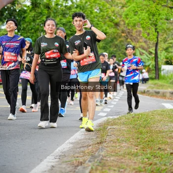 Runner Photo 4137010