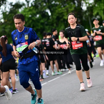 Runner Photo 4137011