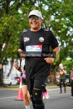 Runner Photo 4137037