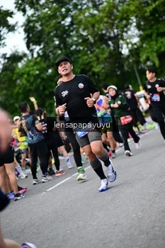 Runner Photo 4137056