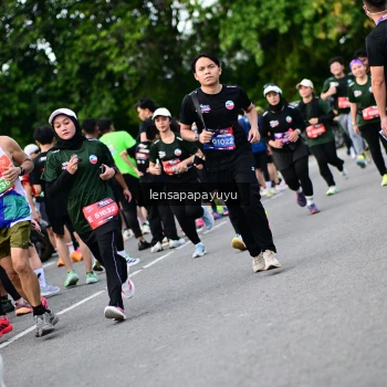 Runner Photo 4137059