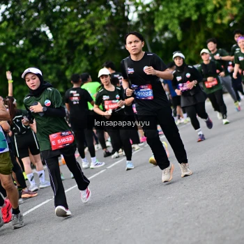 Runner Photo 4137066