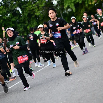 Runner Photo 4137072