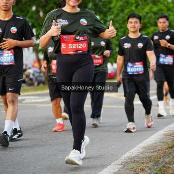 Runner Photo 4137080