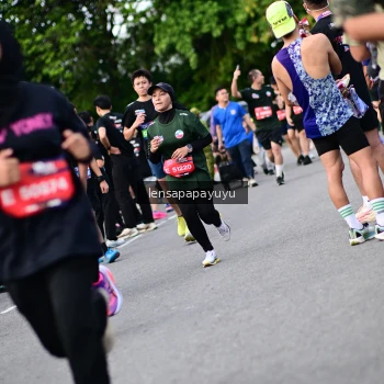 Runner Photo 4137101