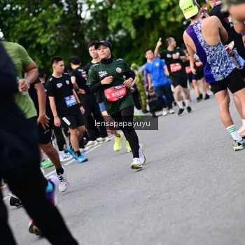 Runner Photo 4137105