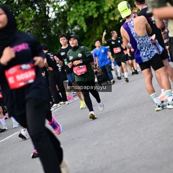 Runner Photo 4137107