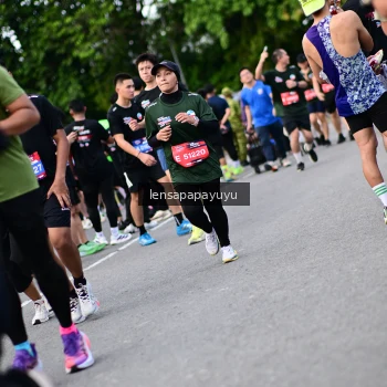 Runner Photo 4137110