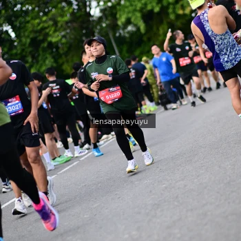 Runner Photo 4137111