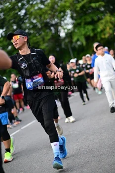 Runner Photo 4137126