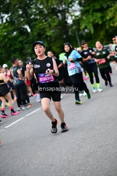 Runner Photo 4137145