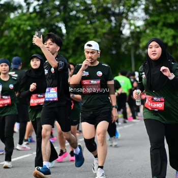 Runner Photo 4137255
