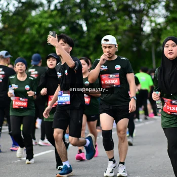 Runner Photo 4137256