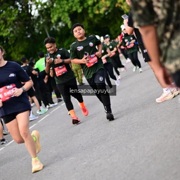 Runner Photo 4137288