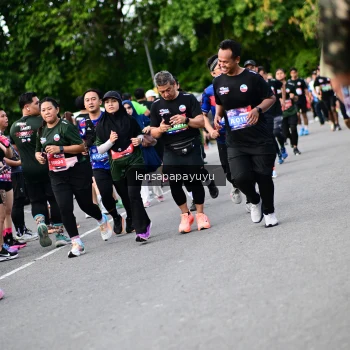 Runner Photo 4137299