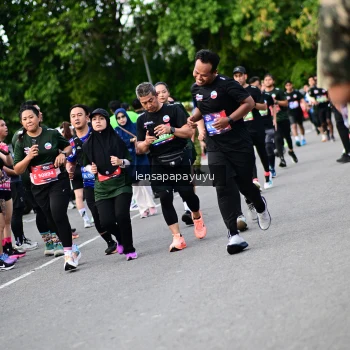 Runner Photo 4137301