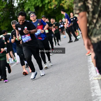 Runner Photo 4137303