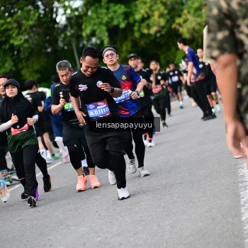 Runner Photo 4137304