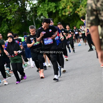 Runner Photo 4137307