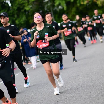 Runner Photo 4137315