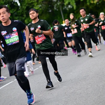 Runner Photo 4137323