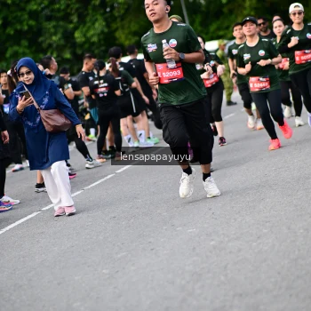 Runner Photo 4137329