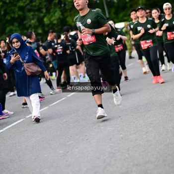 Runner Photo 4137331