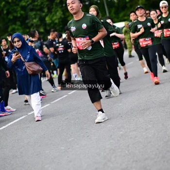 Runner Photo 4137332