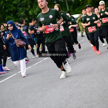 Runner Photo 4137337